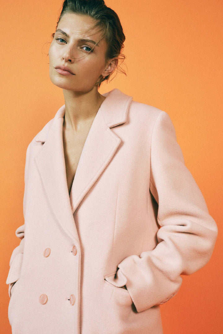 Stylish Wool Blend Overcoat for Women - Warm and Elegant Outerwear