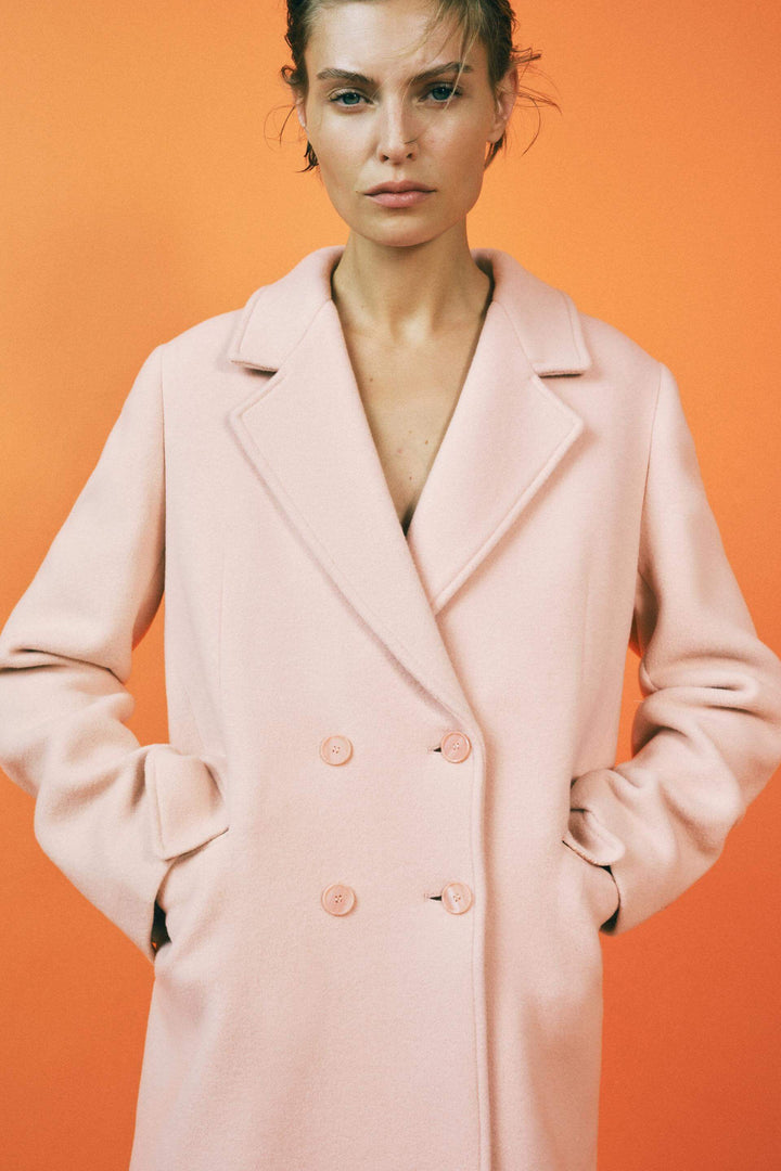 Stylish Wool Blend Overcoat for Women - Warm and Elegant Outerwear