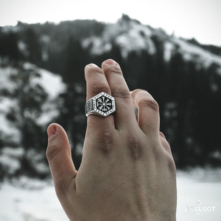 Vegvisir Resilience Compass Ring - Symbol of Strength and Guidance